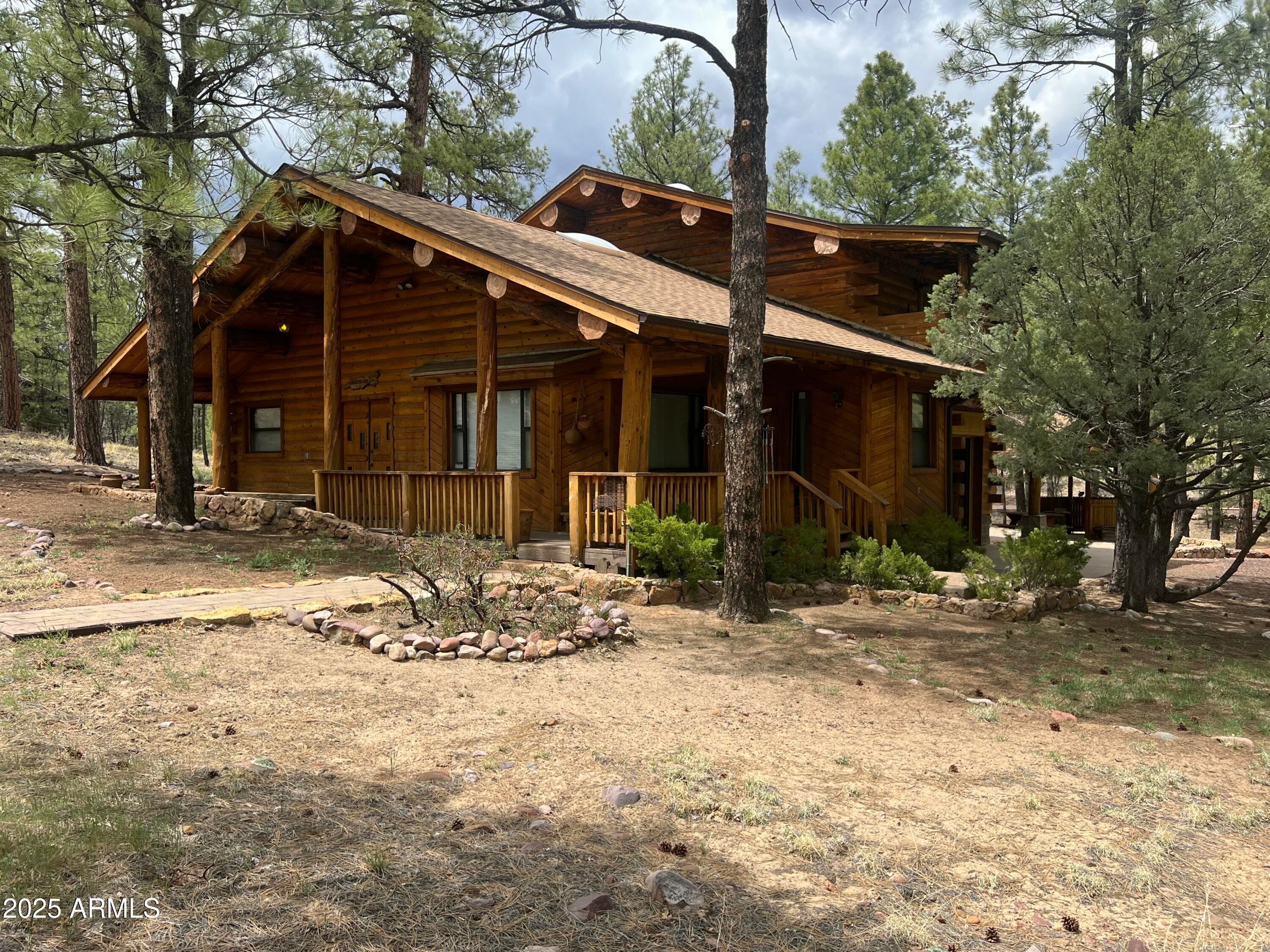 800 S 24TH DR - Photo 3