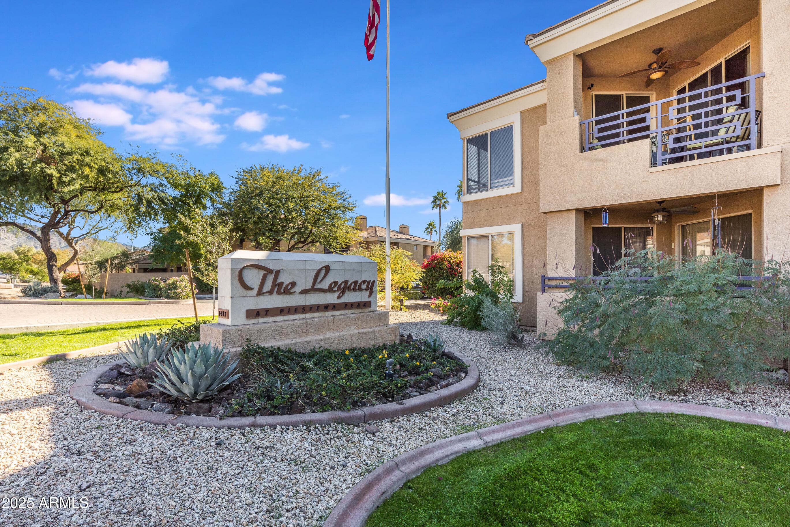 1411 E ORANGEWOOD AVE - Photo 2