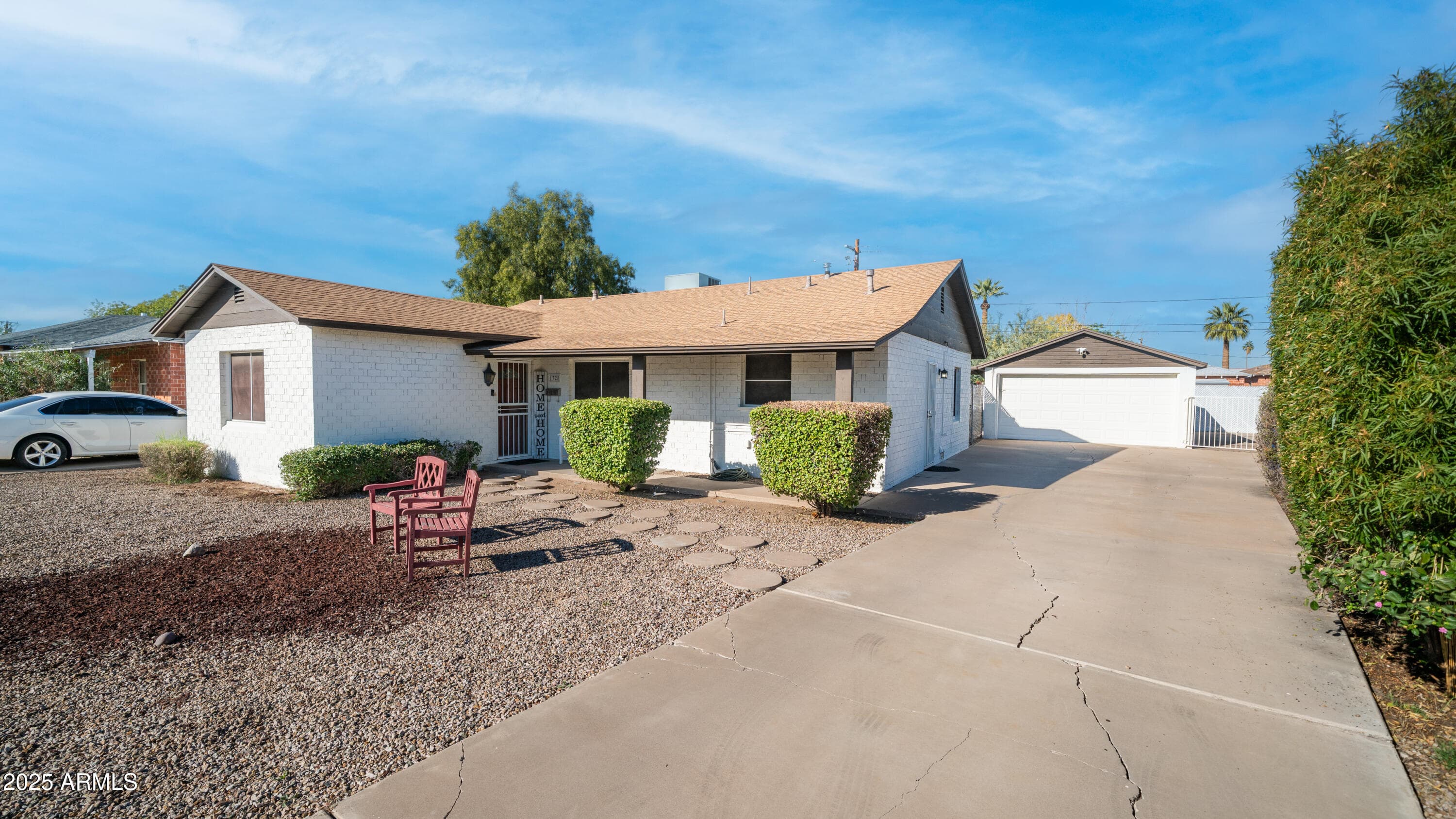 1728 W Avalon Dr — photo 33