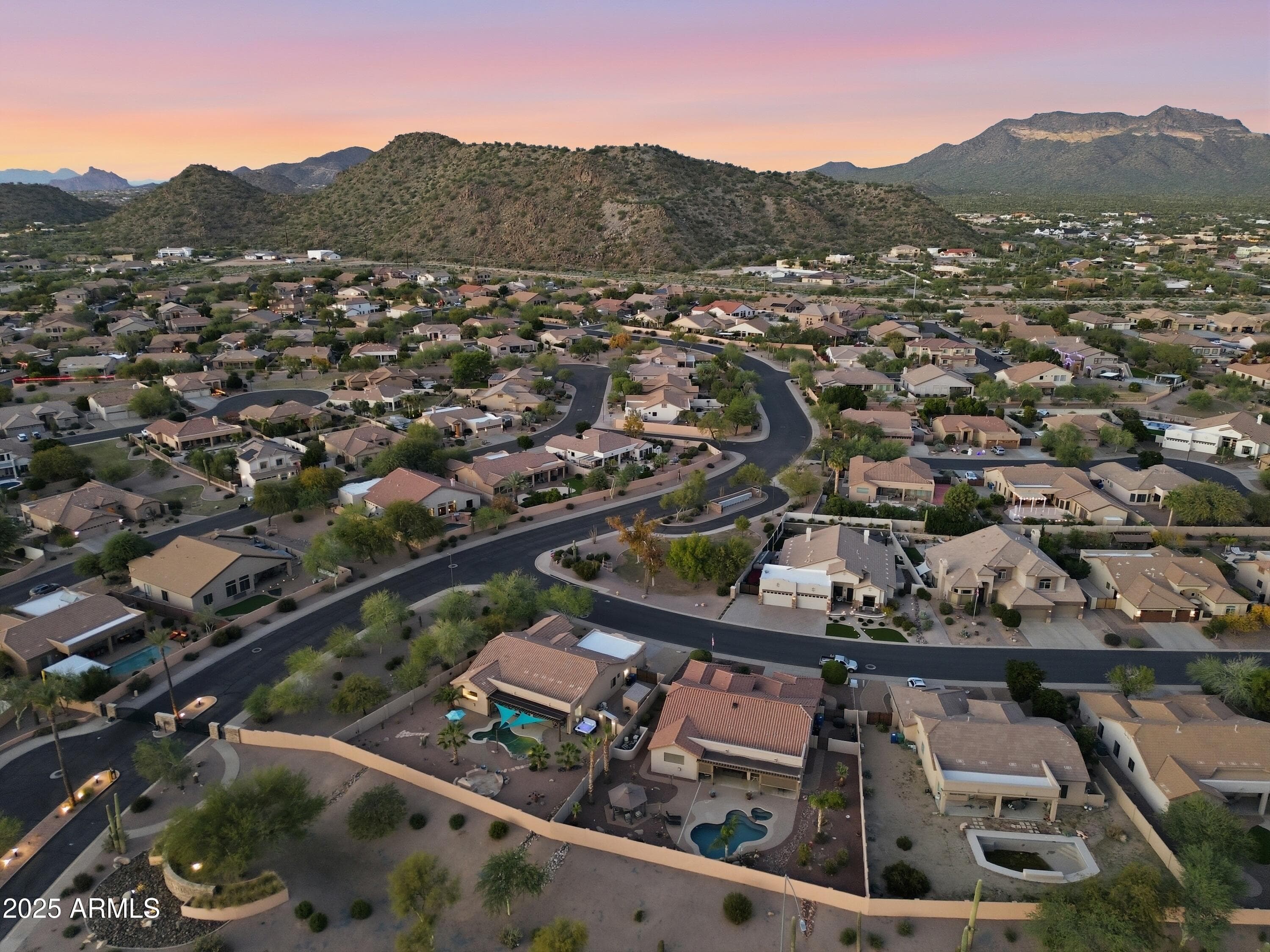 9747 E Greenway St — photo 1