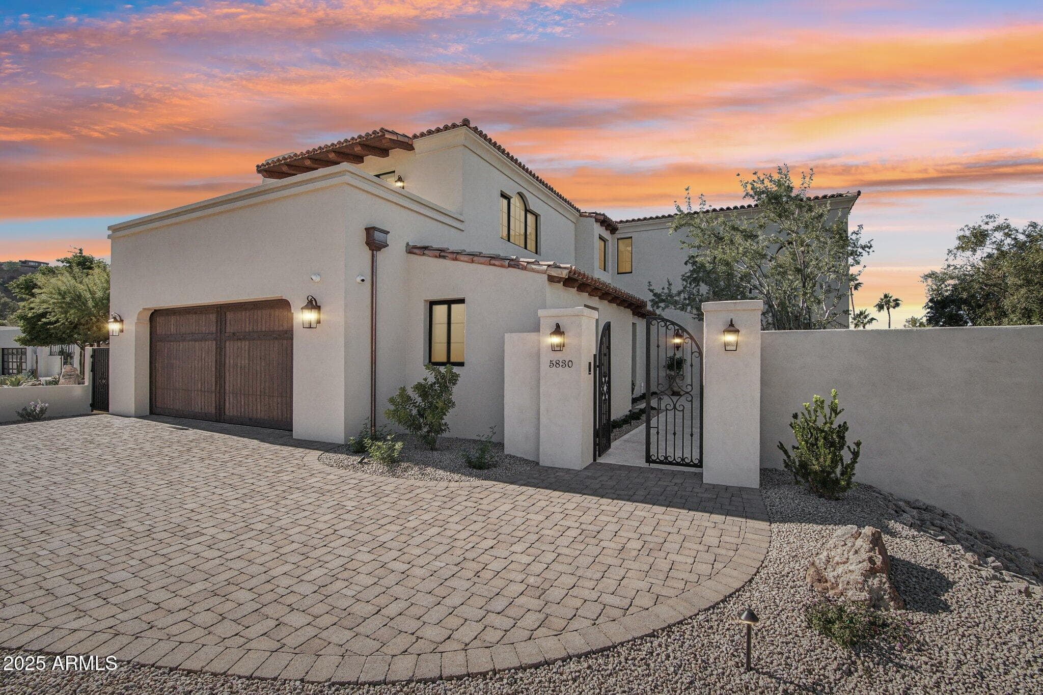 5830 N Echo Canyon Ln — photo 1