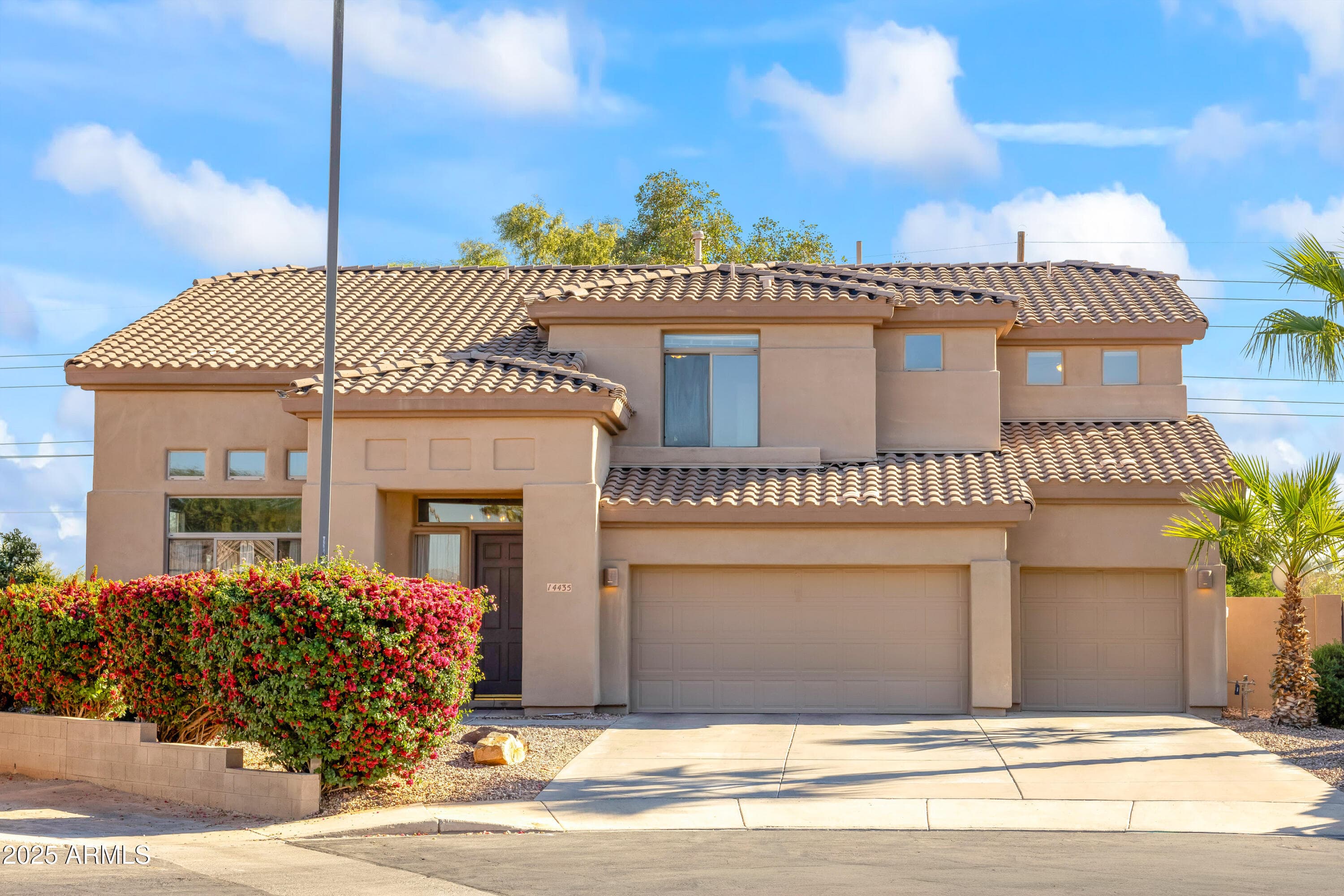 14435 W Verde Ln — photo 1