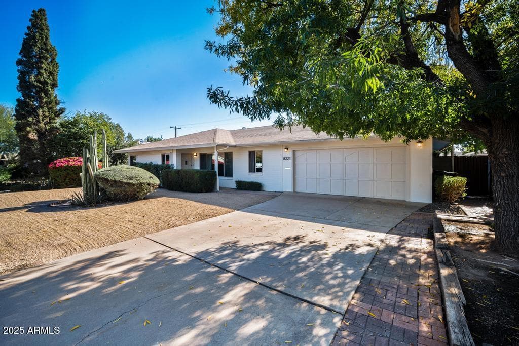 8221 E Edgemont Ave — photo 53