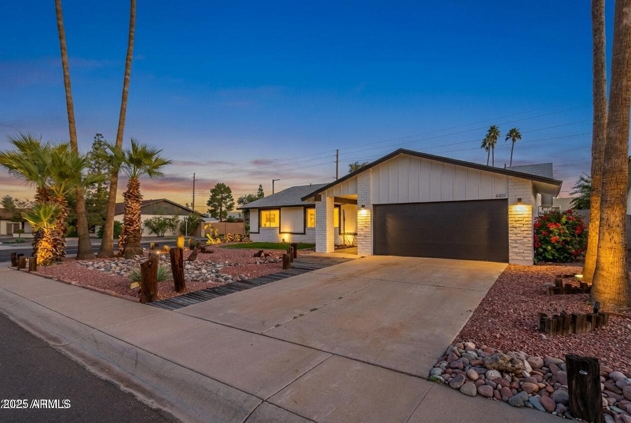 6801 S Palm Dr — photo 33