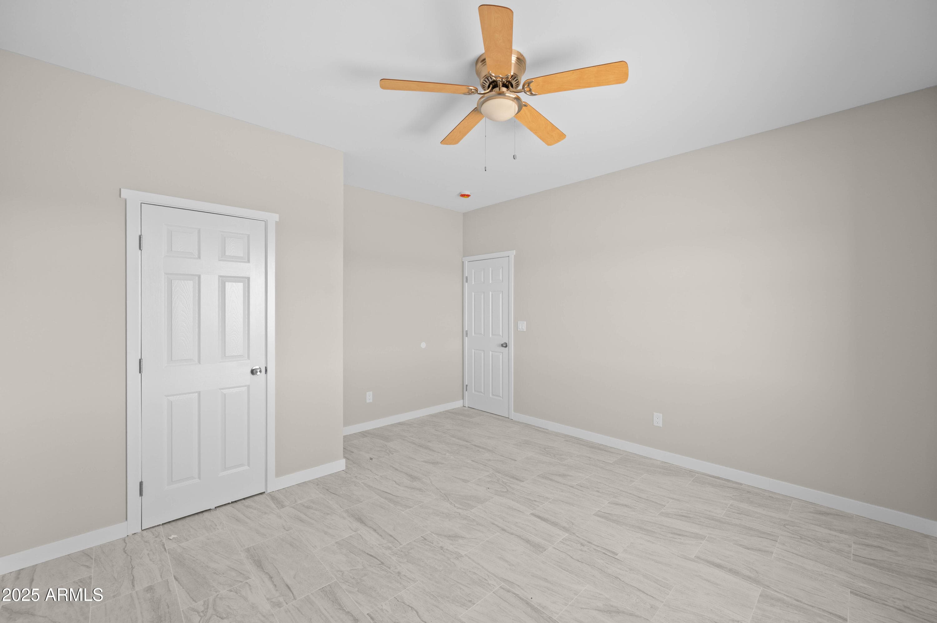 21820 W White Pine Dr — photo 2
