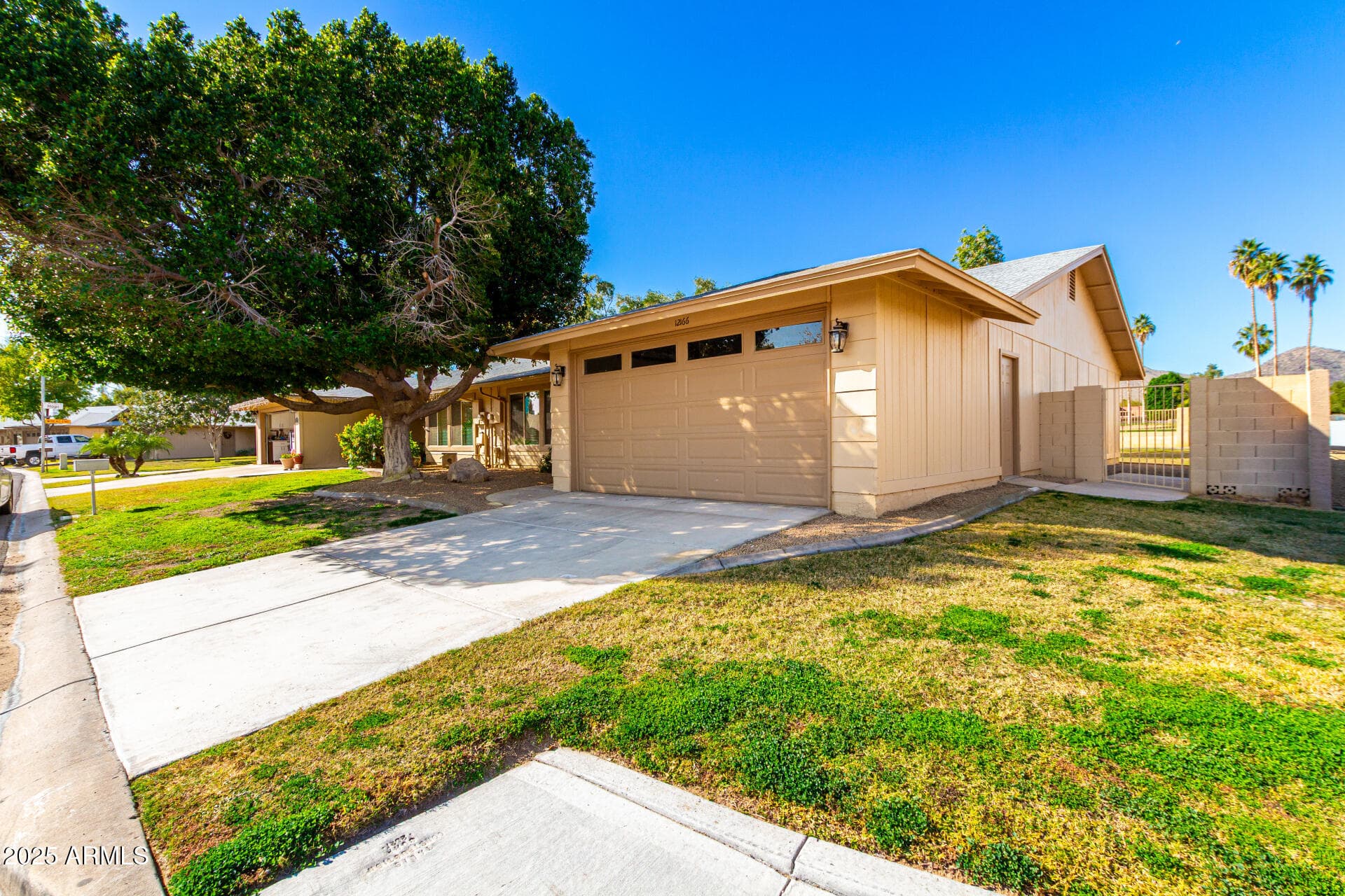 12166 S Shoshoni Dr — photo 2