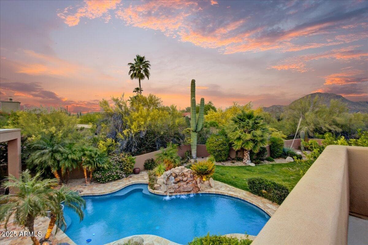 8526 E Hackamore Dr — photo 2