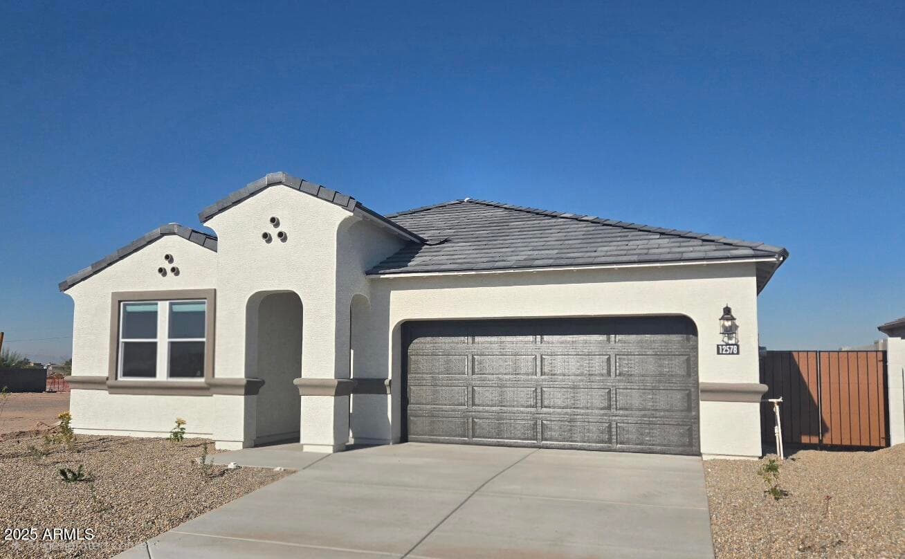 12578 W Chase Ln — photo 1