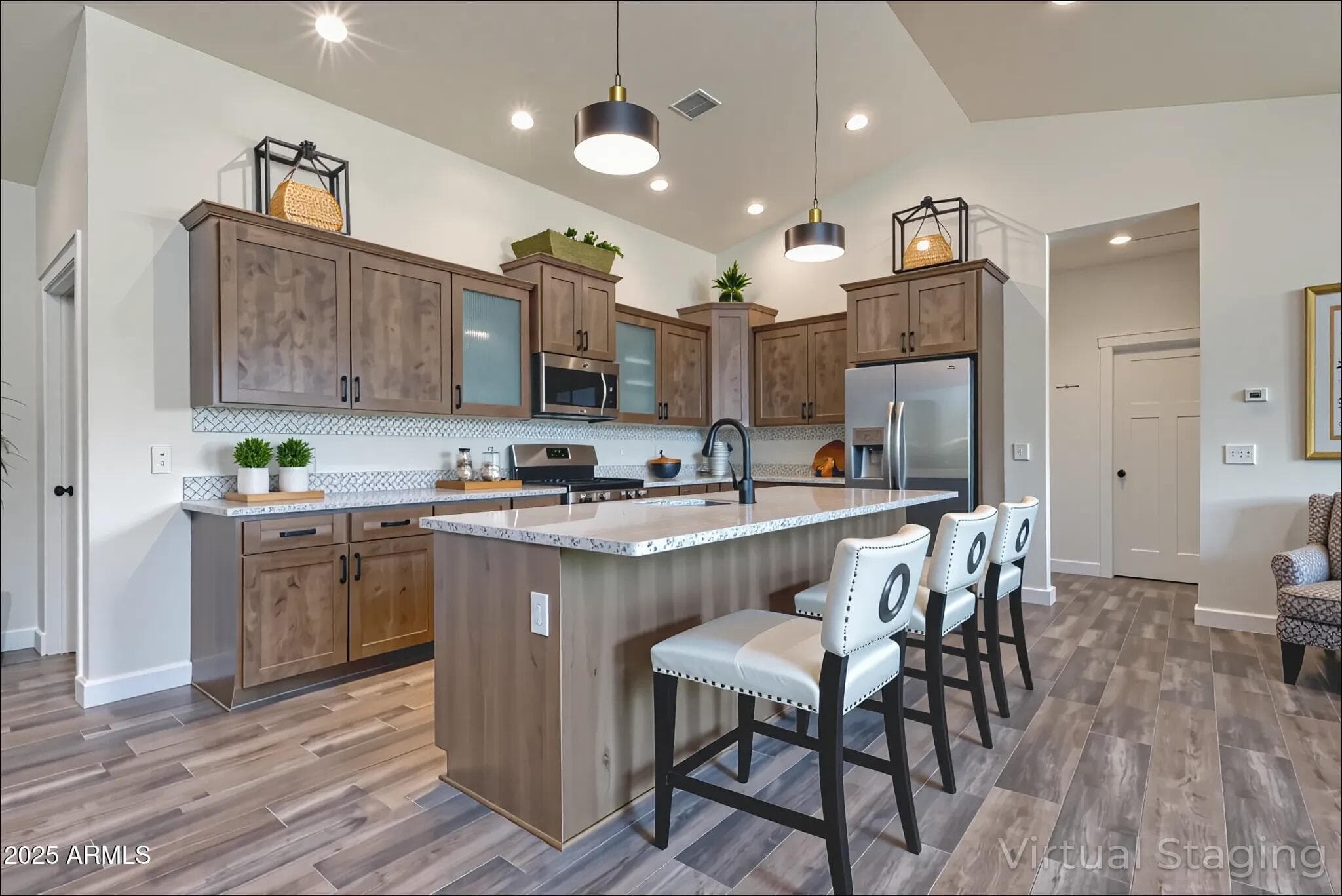 411 S HILLCREST DR - See more photos