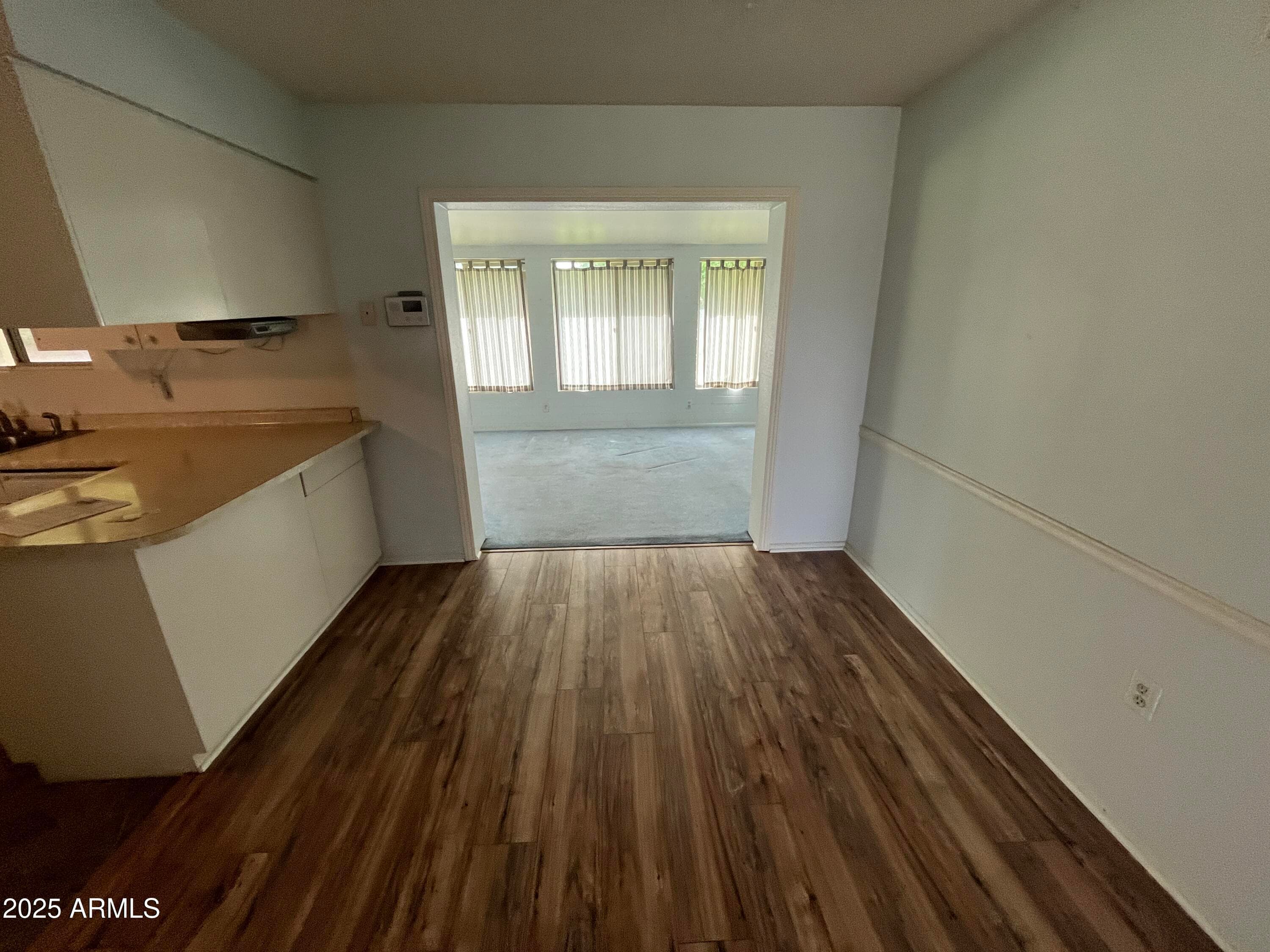 10801 W CLAIR DR - Photo 4
