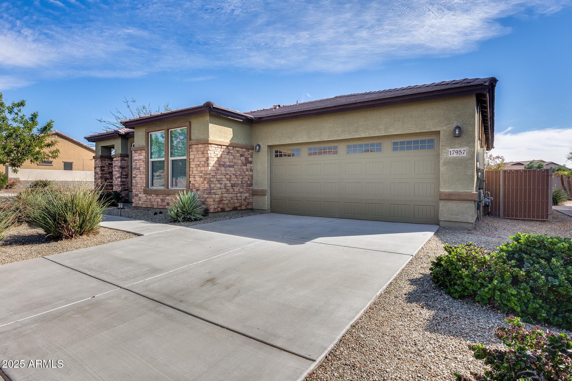 17957 W FAIRVIEW ST - Photo 5