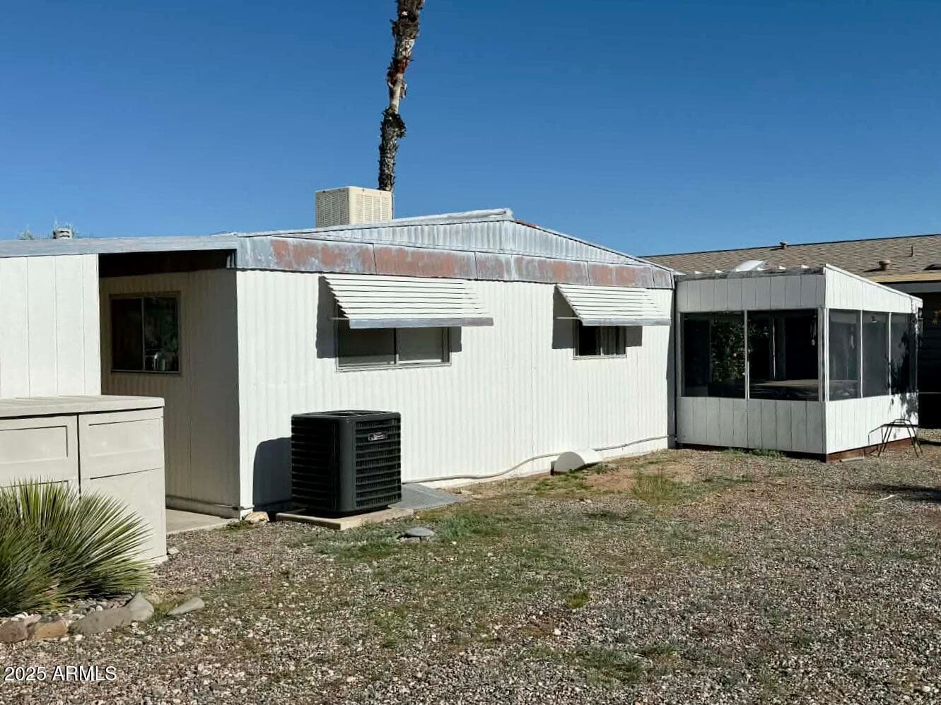 2501 W Wickenburg Way 22 -- — photo 17