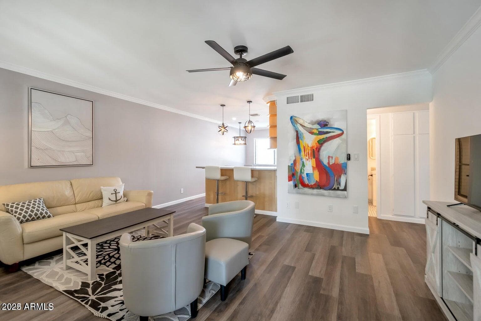 721 E Montebello Ave 225 — photo 1