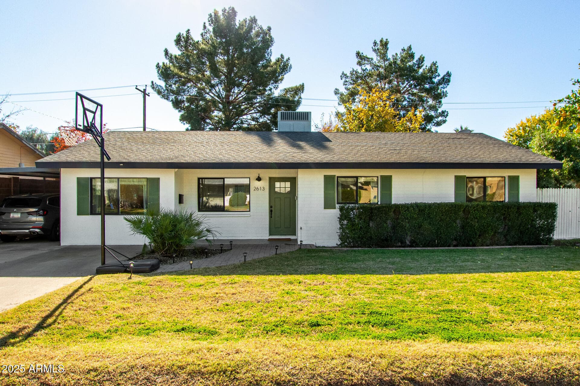 2613 E Pierson St — photo 2