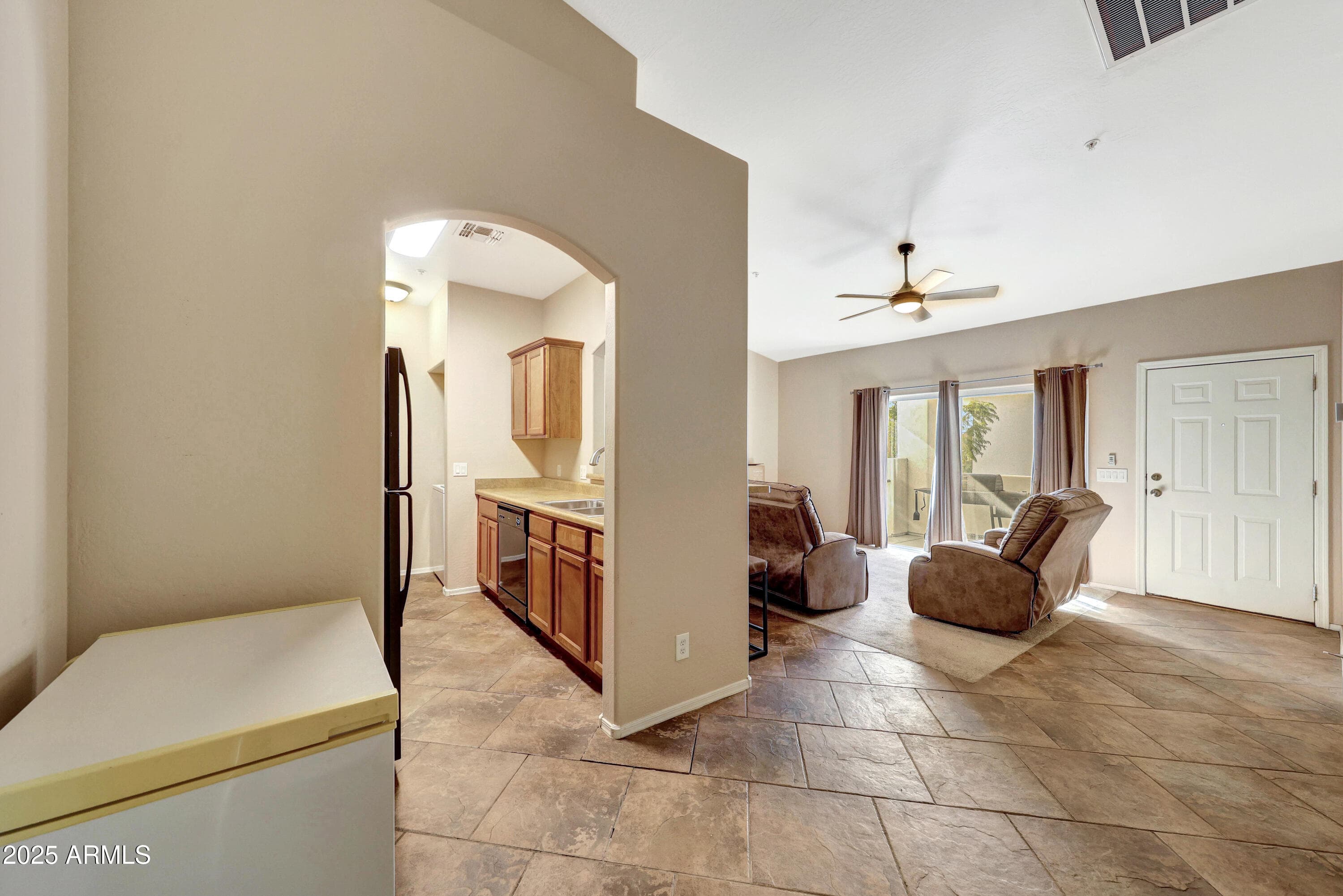 2950 W Louise Dr 206 — photo 2