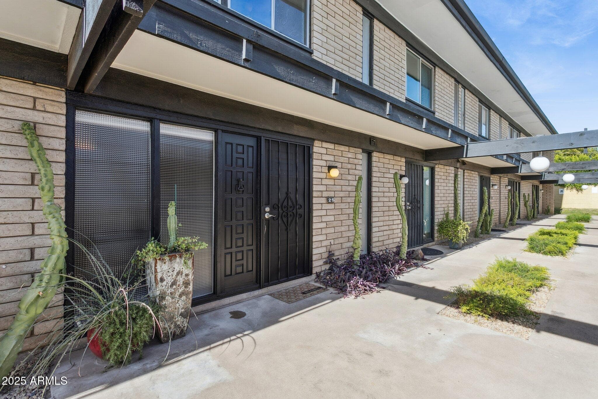 110 W Missouri Ave 25 — photo 2