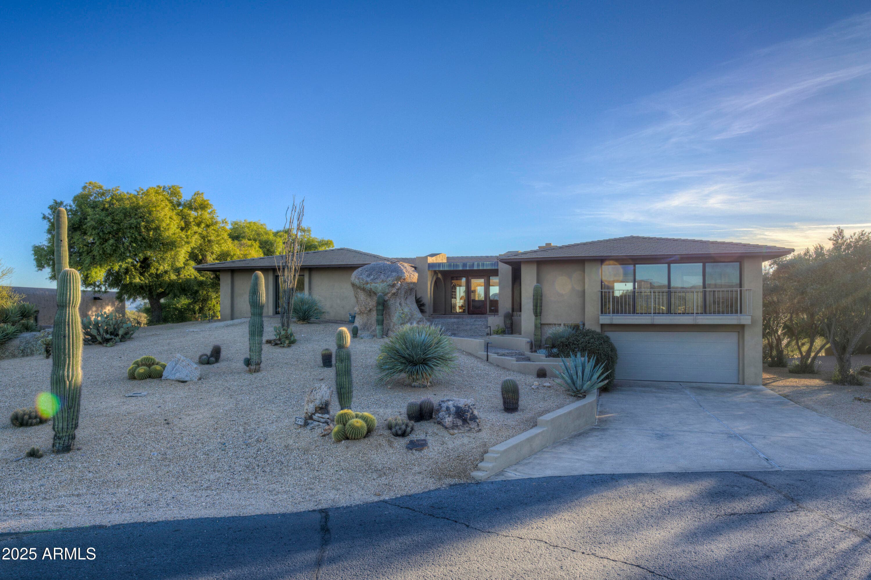 2003 E Smoketree Dr — photo 2