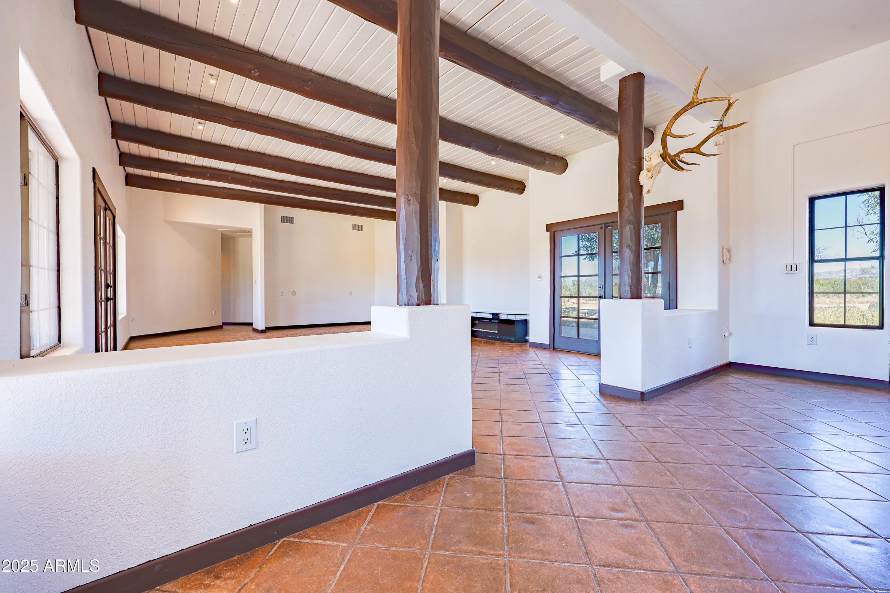 1151 E BORDER RD - Photo 3