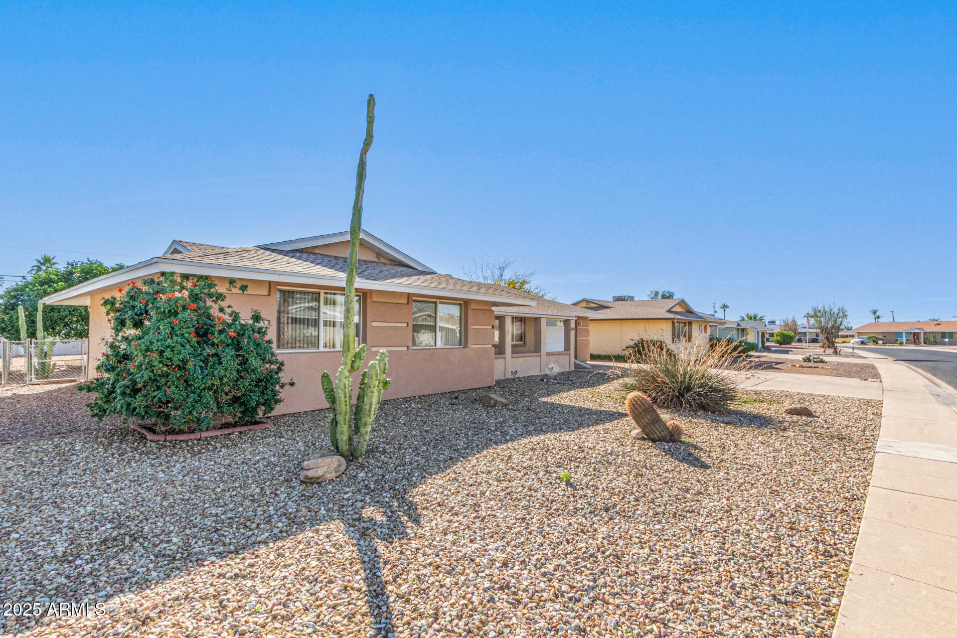 11811 N Desert Hills W Dr — photo 2