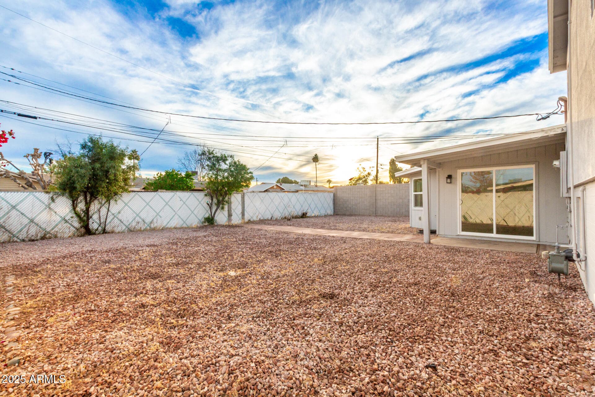 715 E Taylor St — photo 48