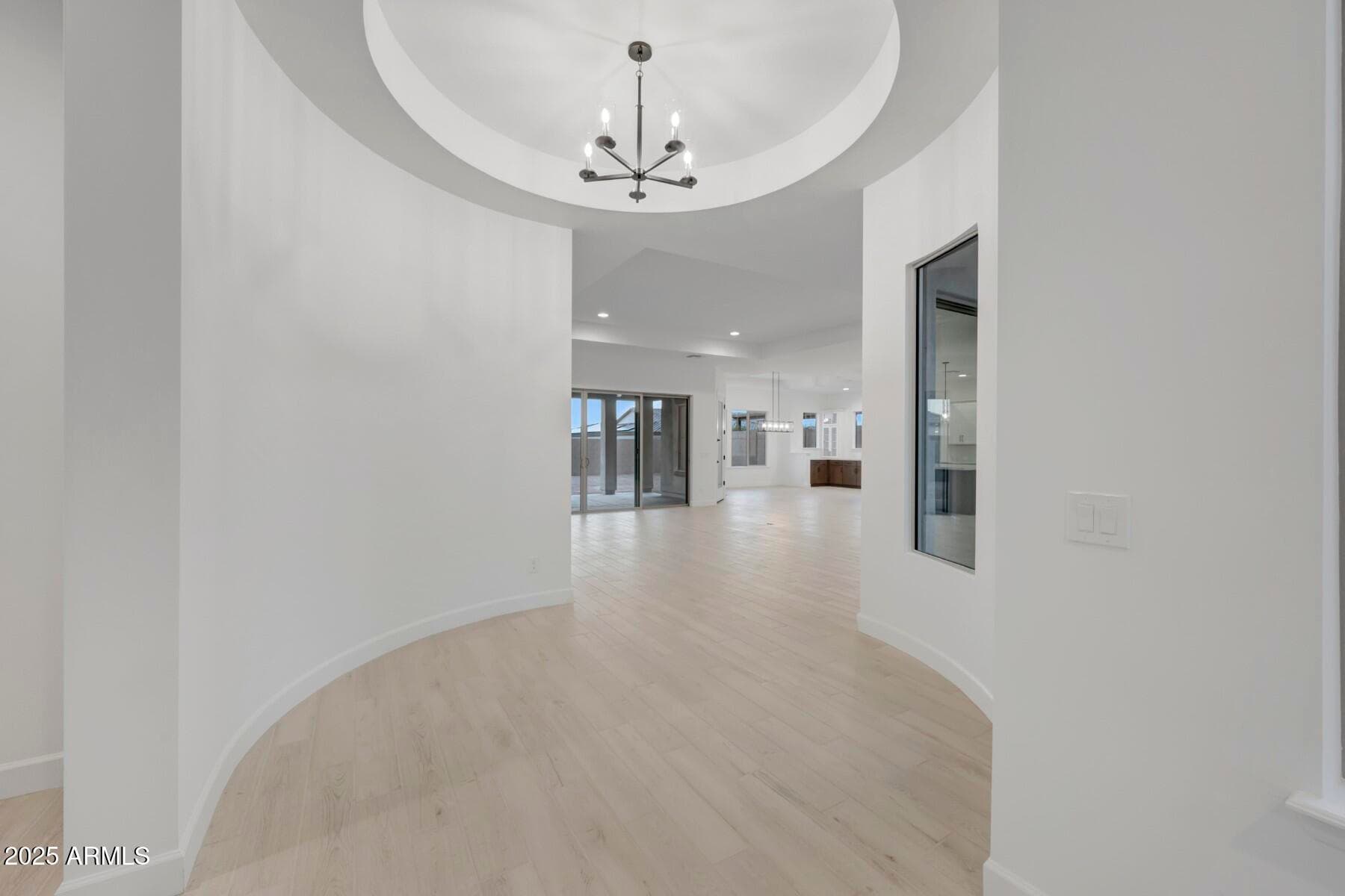 20819 W MONTEBELLO AVE - Photo 2