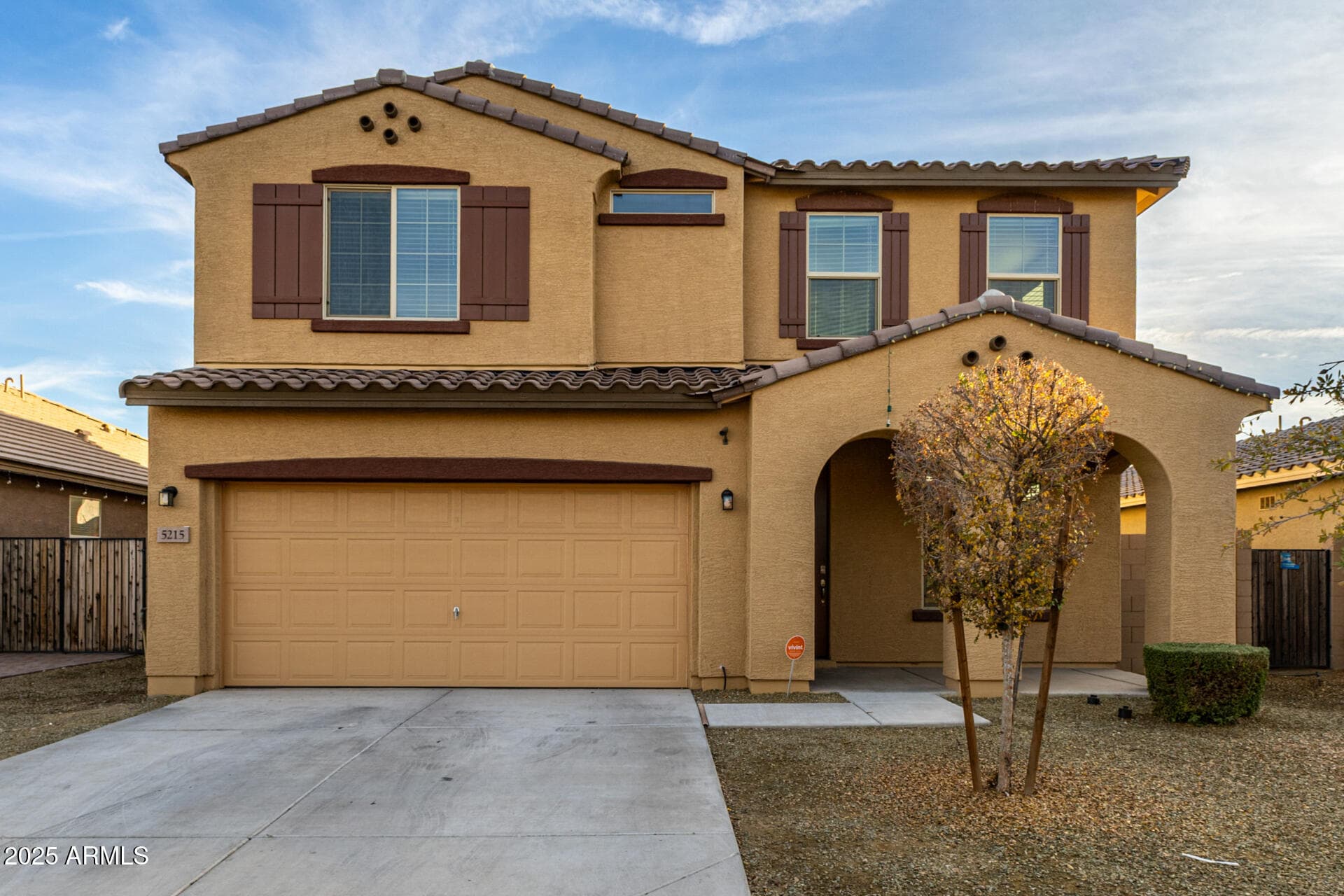 5215 W Leodra Ln — photo 1