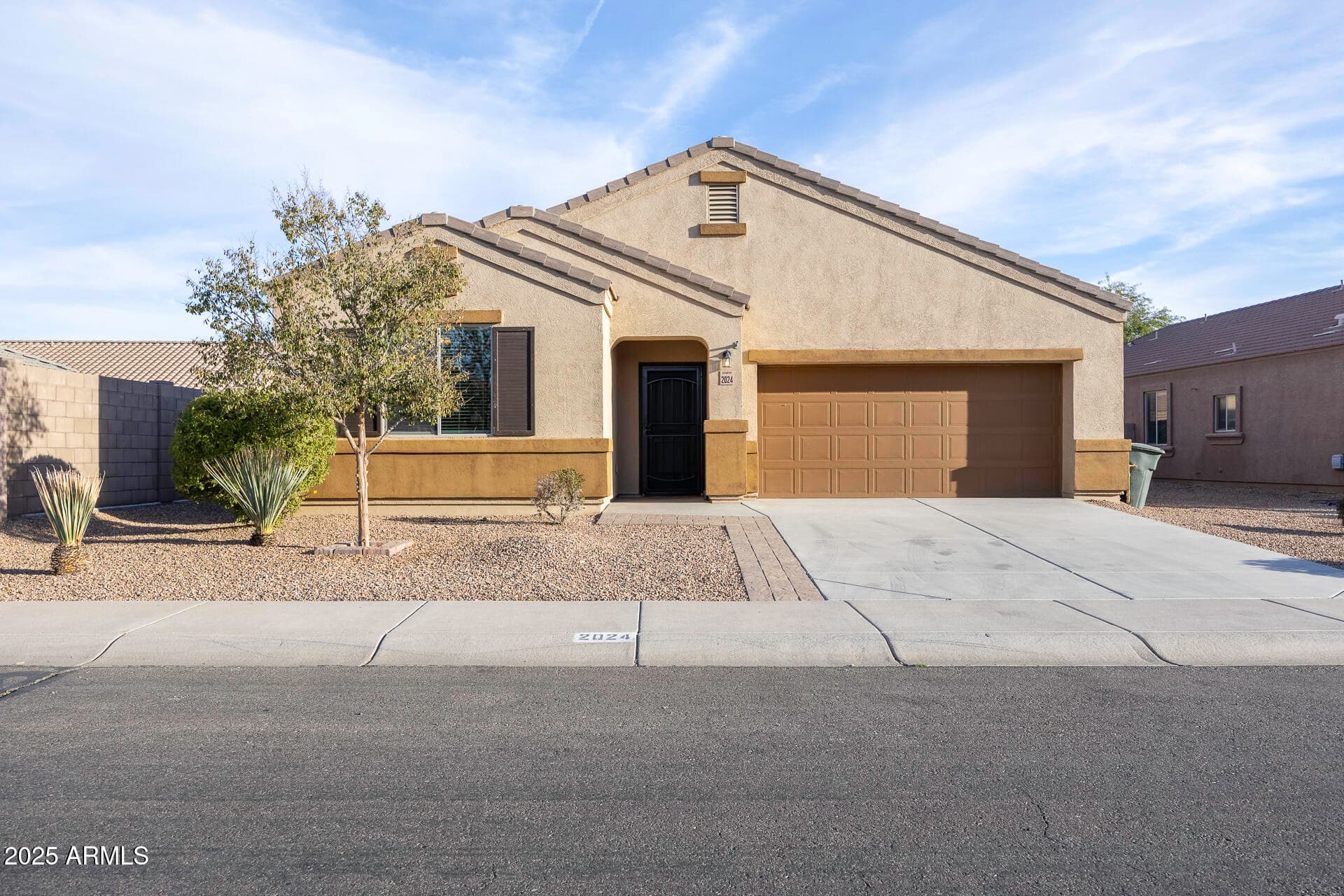 2024 N CHEYENNE PL - Photo 4