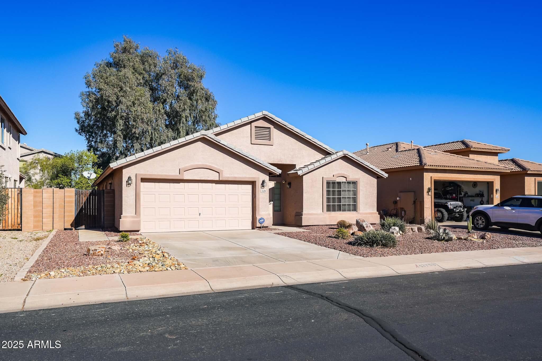 43798 W Kramer Ln — photo 2