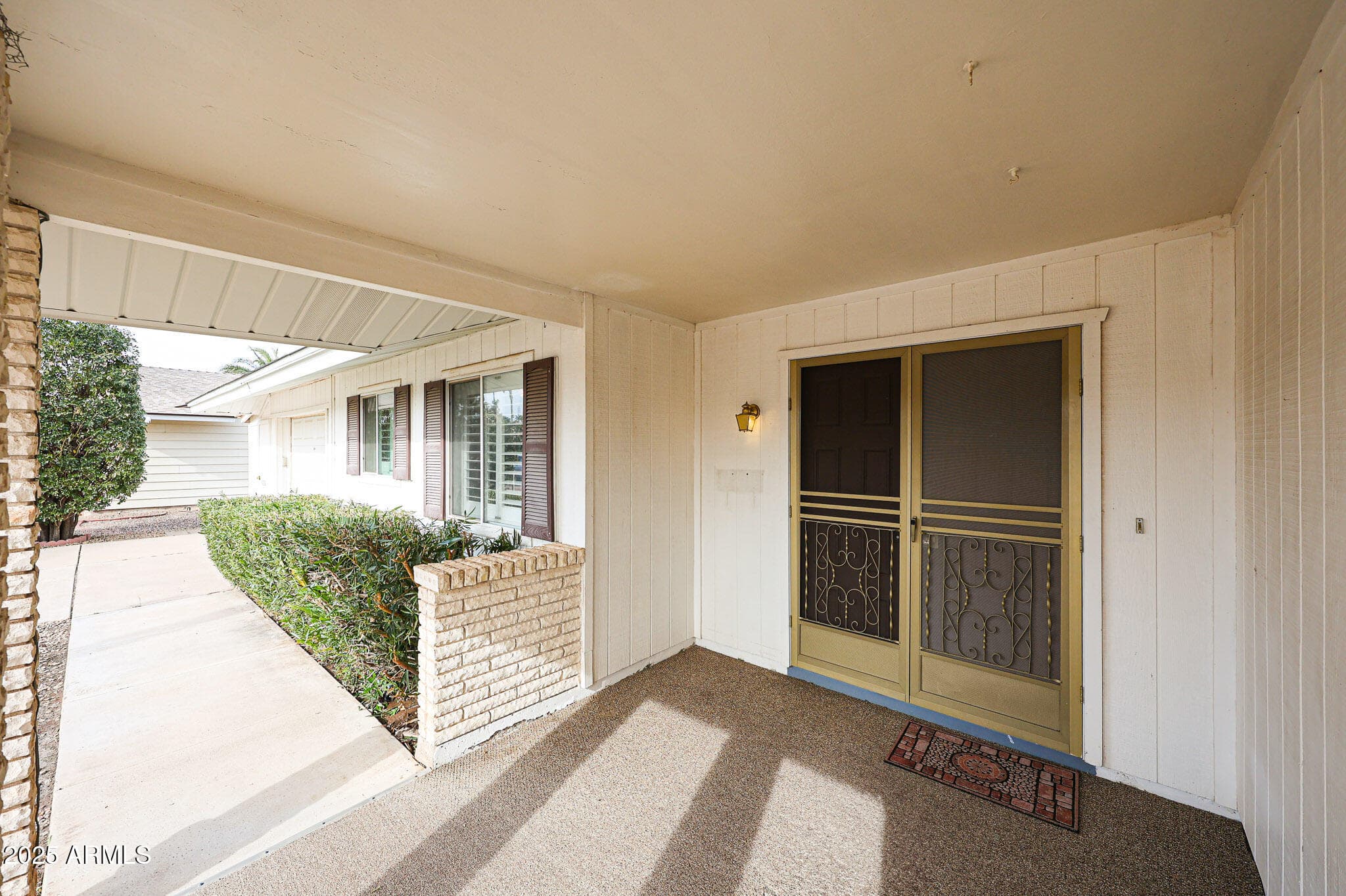 11040 W SALEM DR - Photo 2