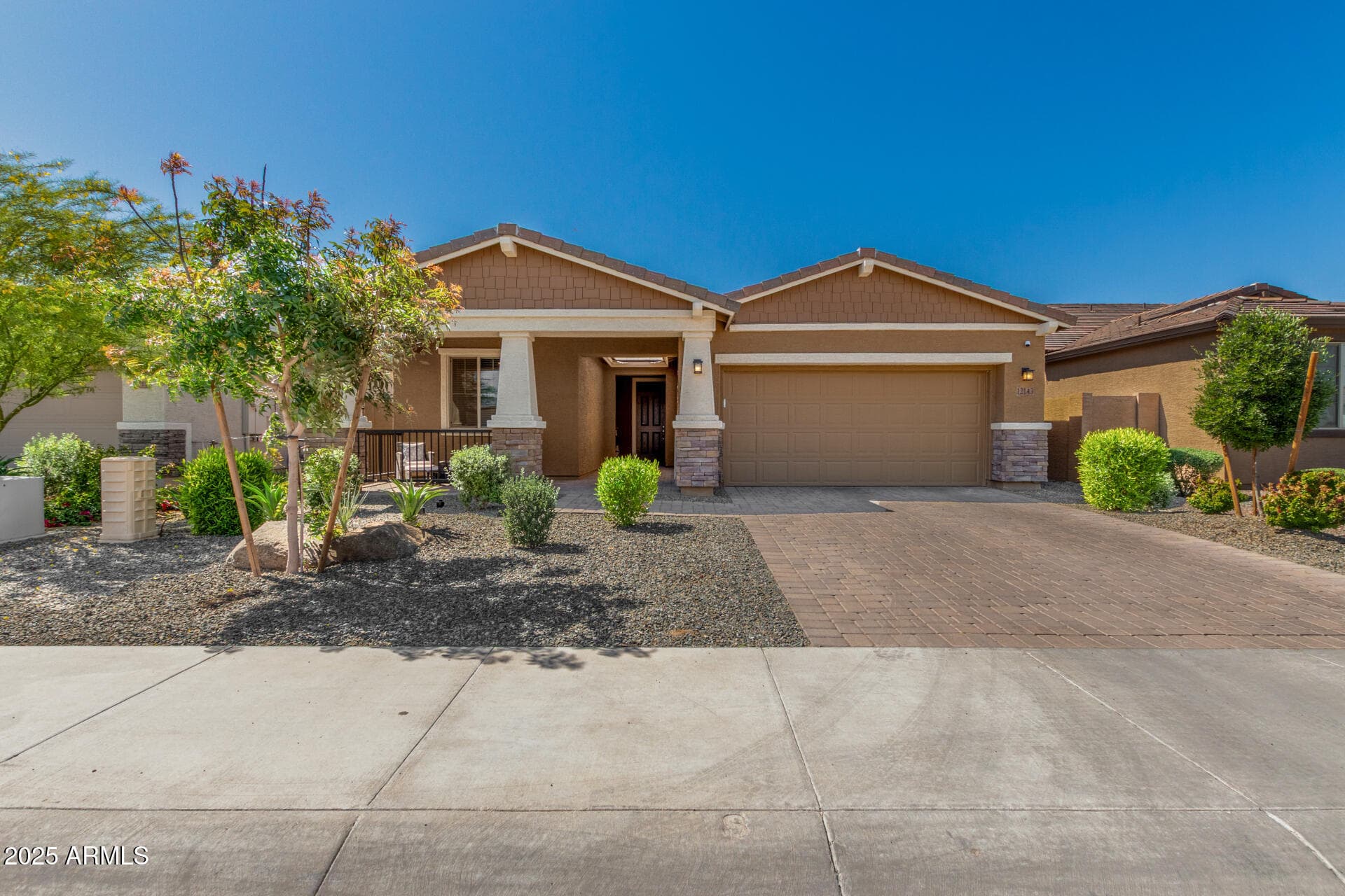 12143 W Marguerite Ave — photo 1