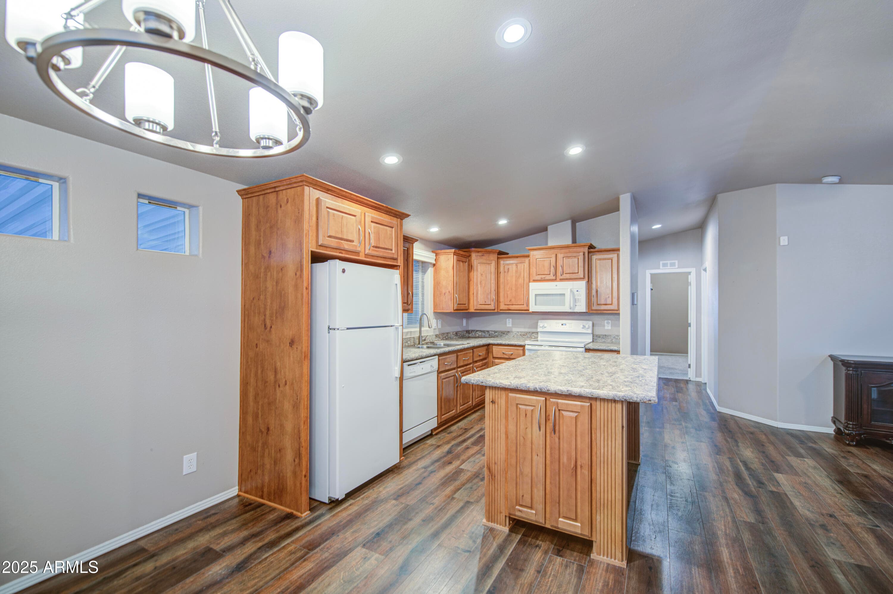 17506 W Van Buren St 67 — photo 2