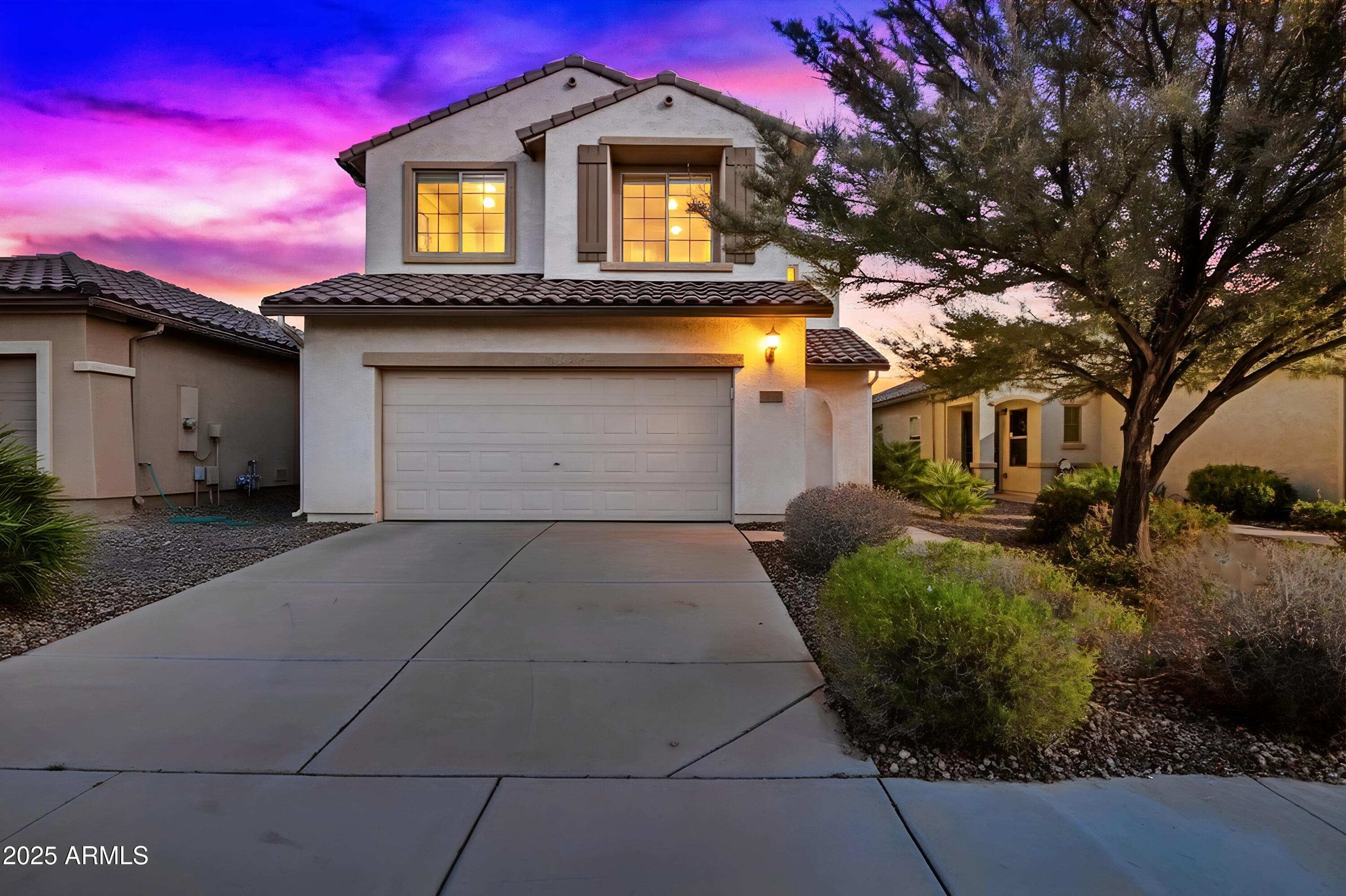 2417 N Pecos Dr — photo 1
