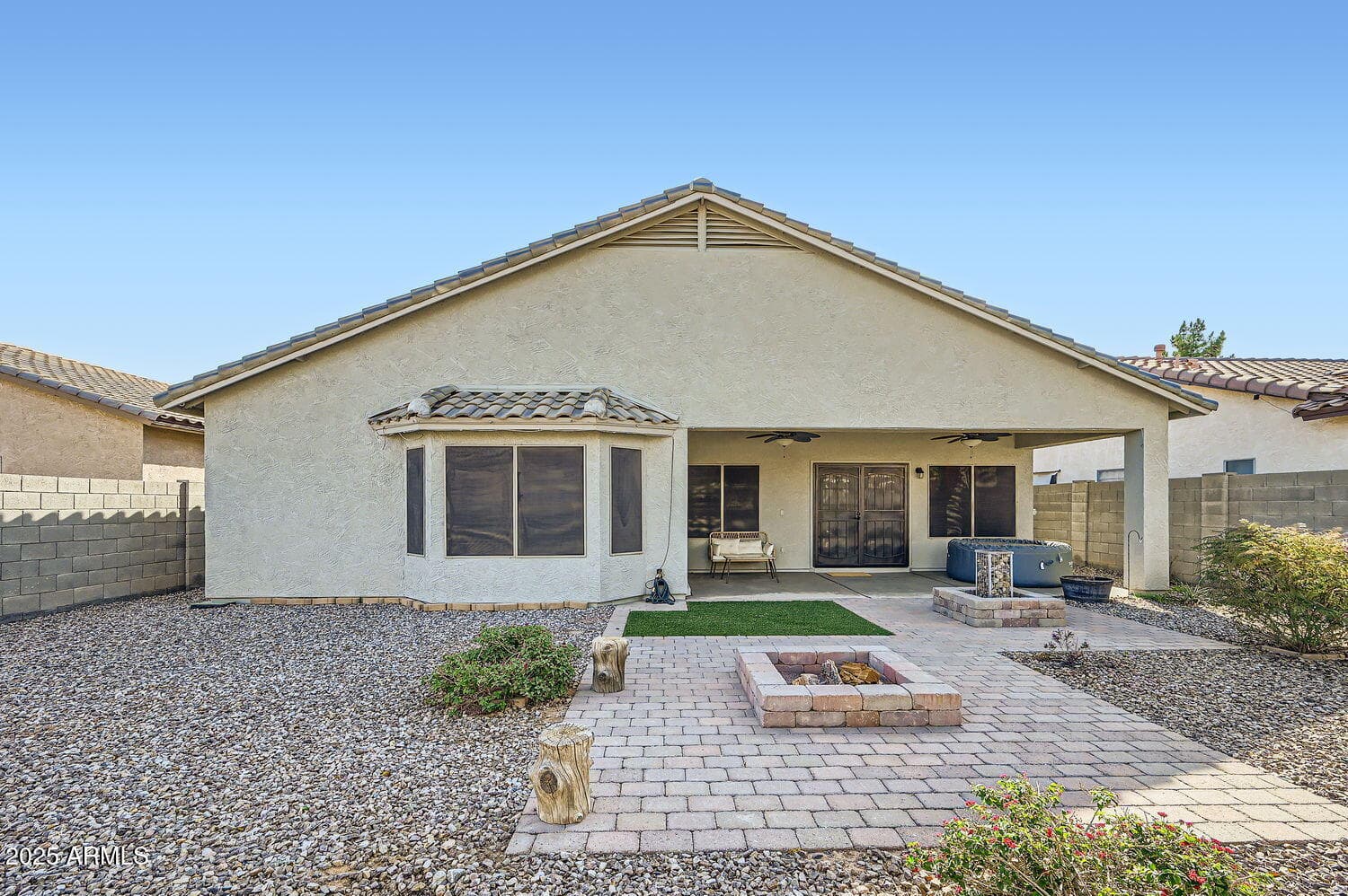 12842 W Whitton Ave — photo 2