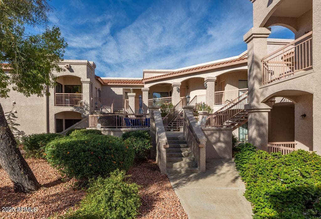 9151 W GREENWAY RD - See more photos