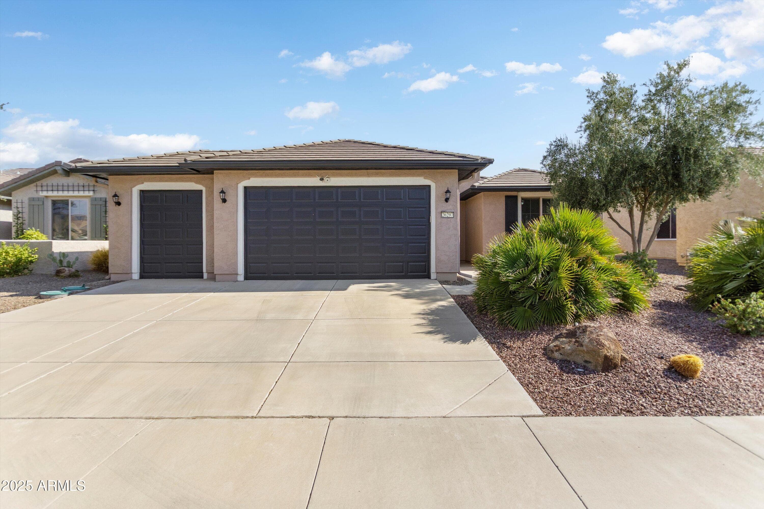 26297 W Burnett Rd — photo 2