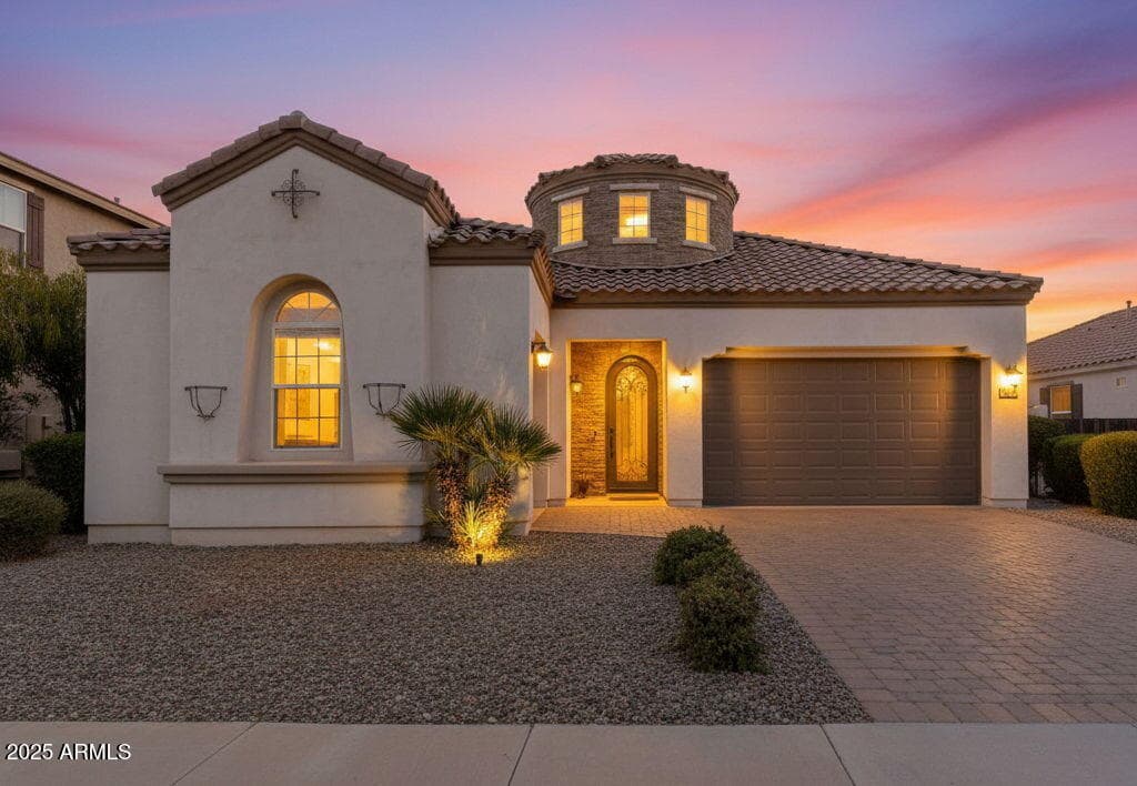 4306 E Yellowstone Pl — photo 2