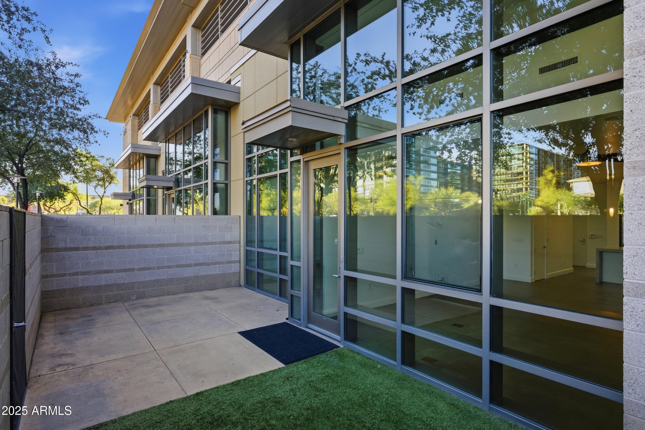 15215 N Kierland Blvd 103 — photo 1
