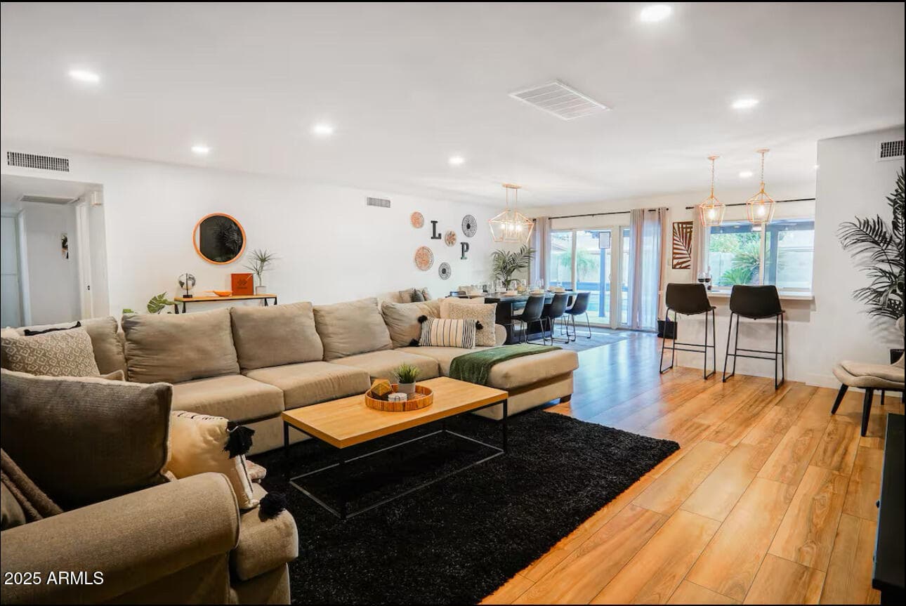 1831 E Cornell Dr — photo 2