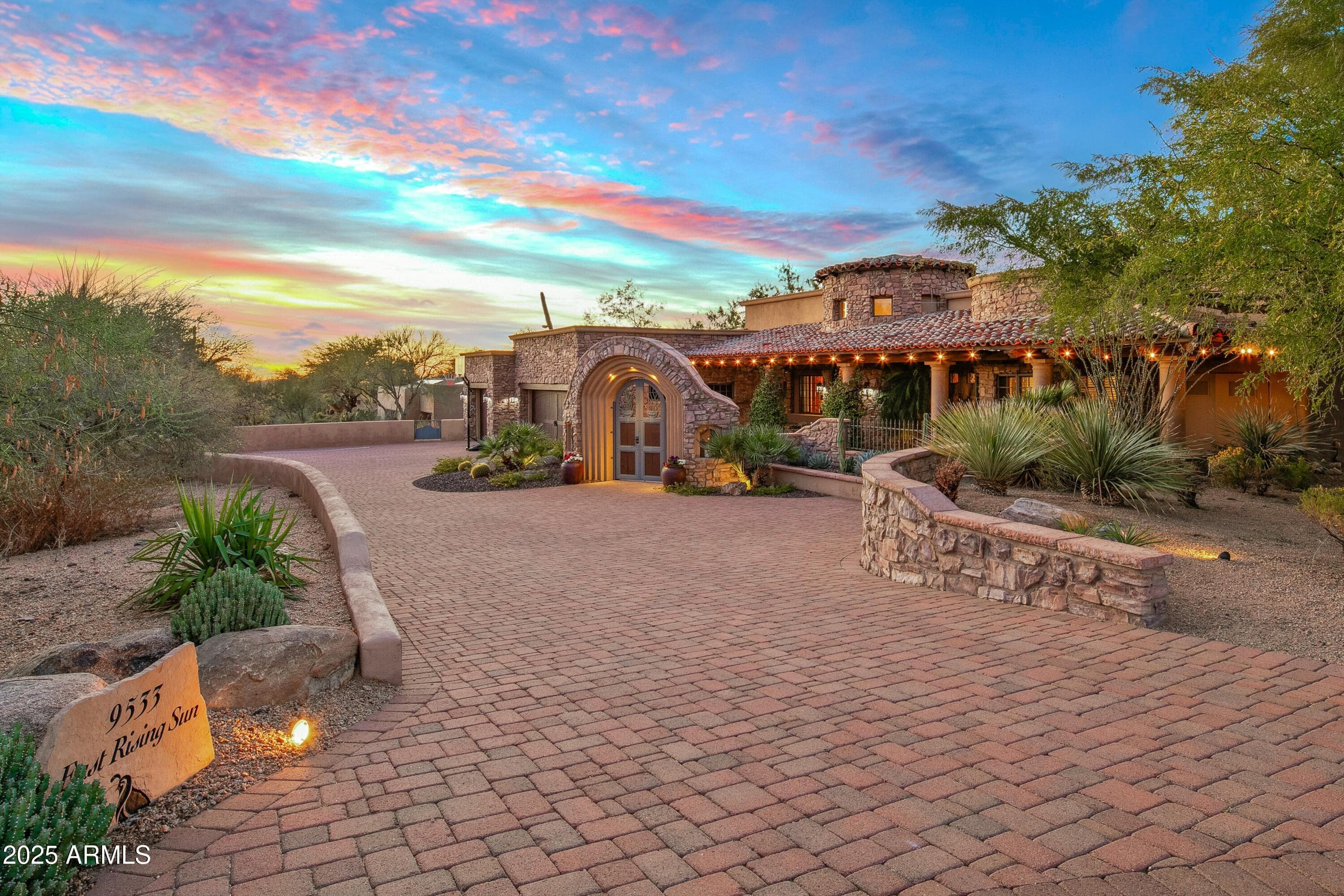 9533 E Rising Sun Dr — photo 1