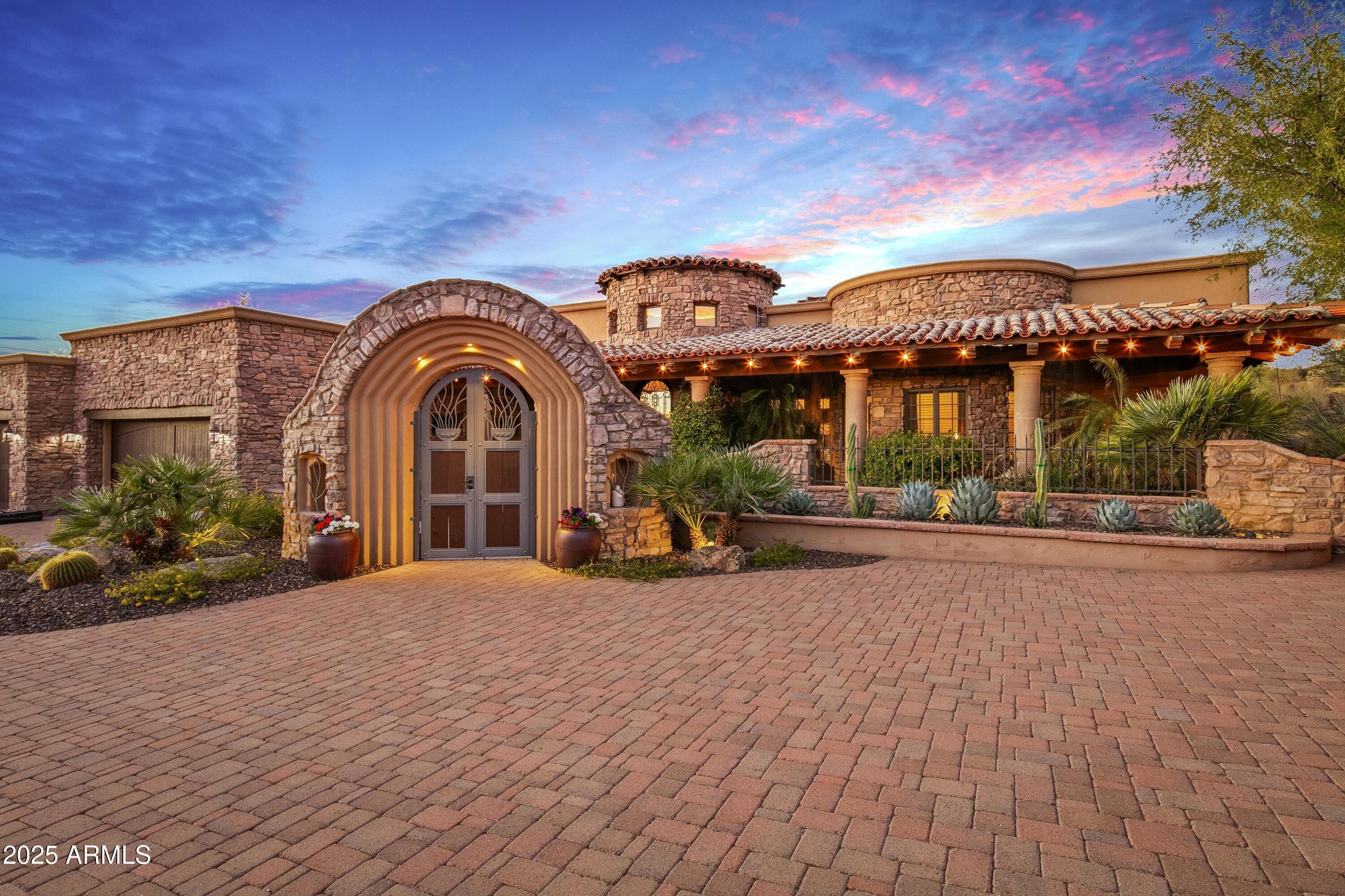 9533 E Rising Sun Dr — photo 2