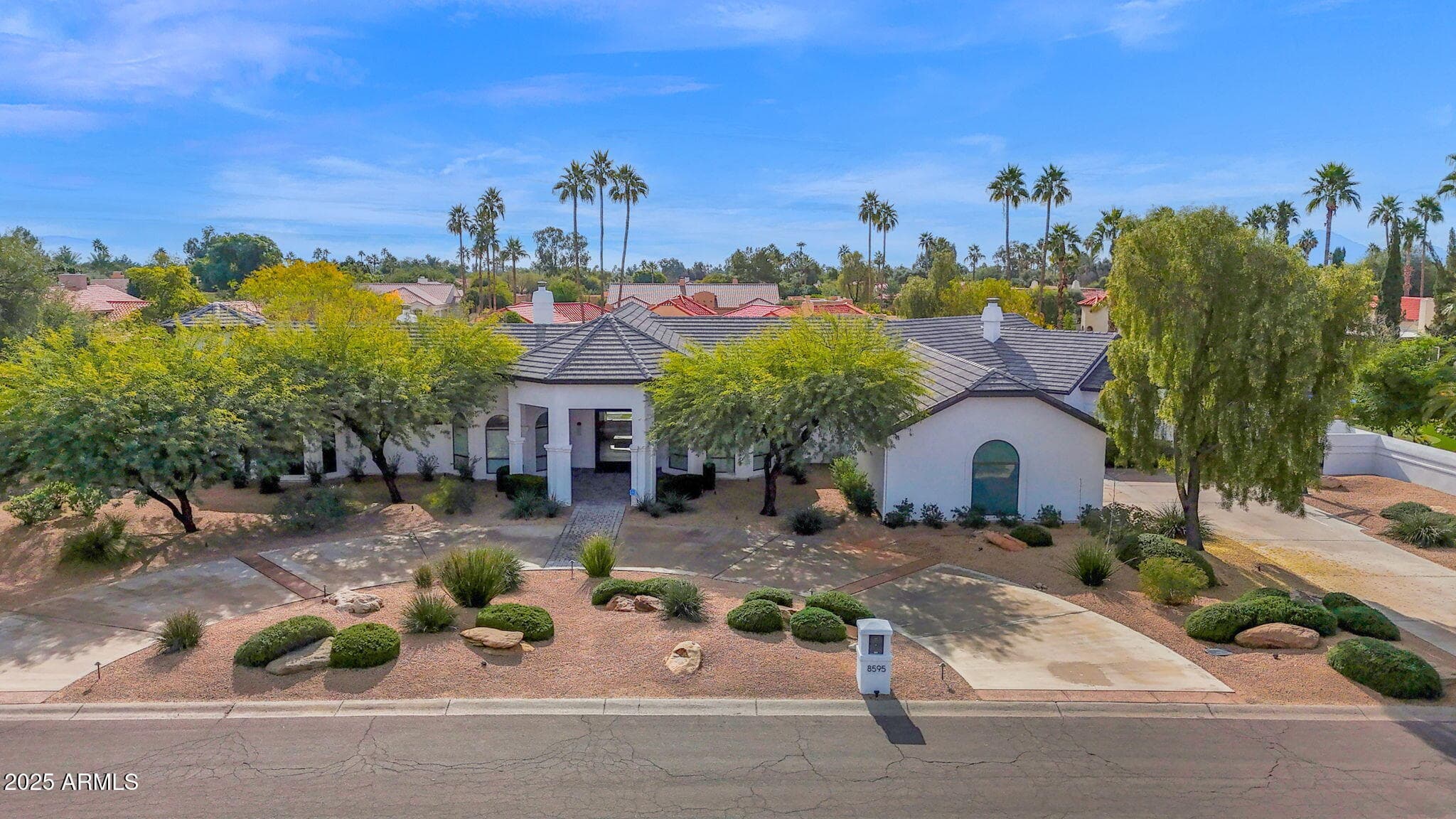 8595 E Sharon Dr — photo 1