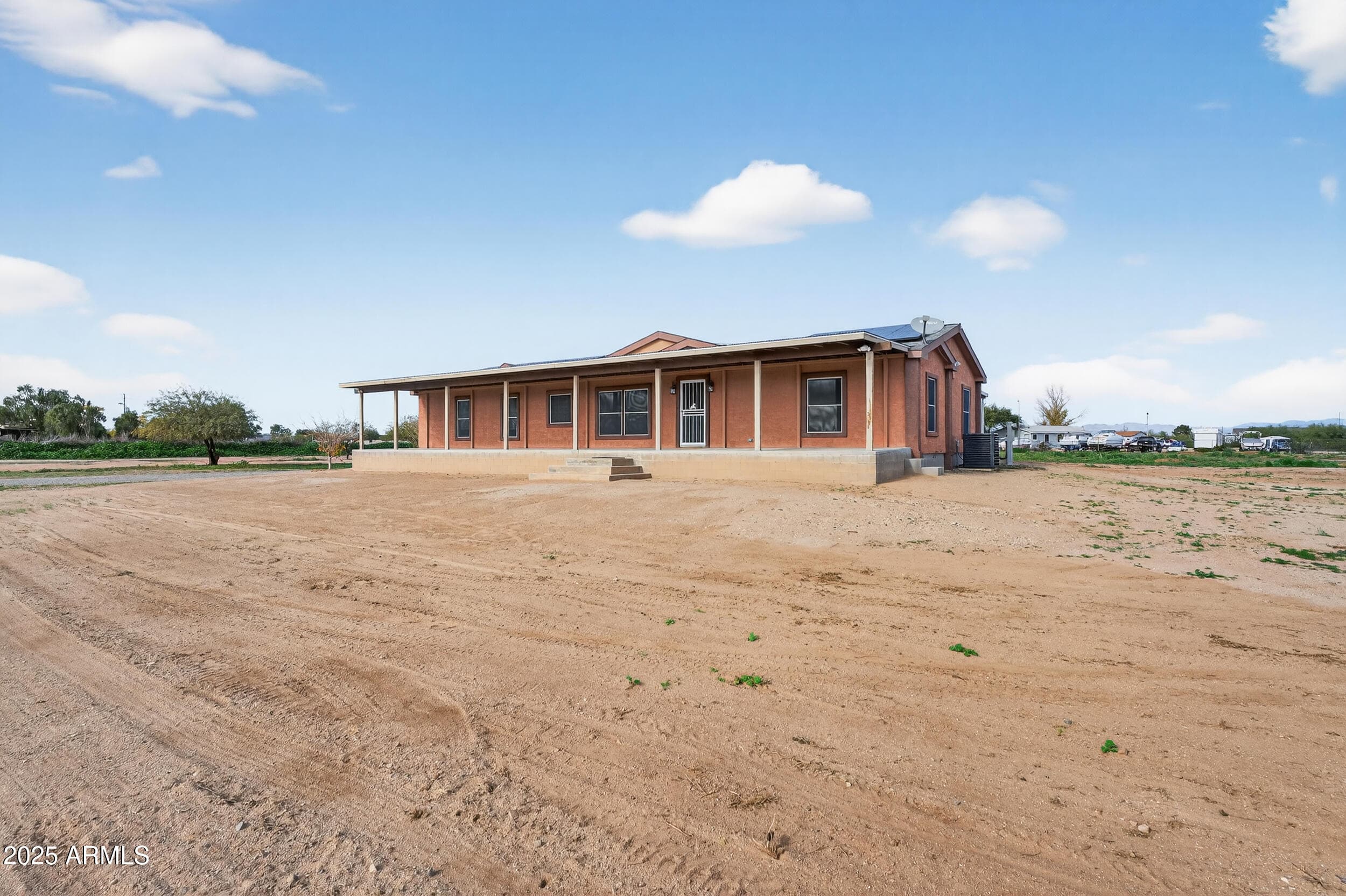 19624 W PINNACLE PEAK RD - Photo 2