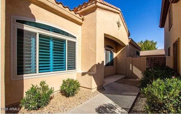 1972 W Olive Way — photo 2