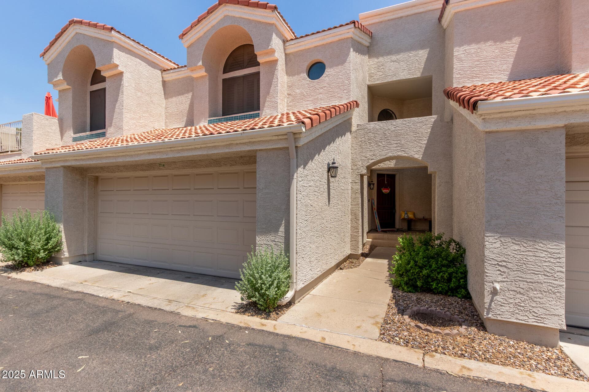 7716 S Rita Ln — photo 1
