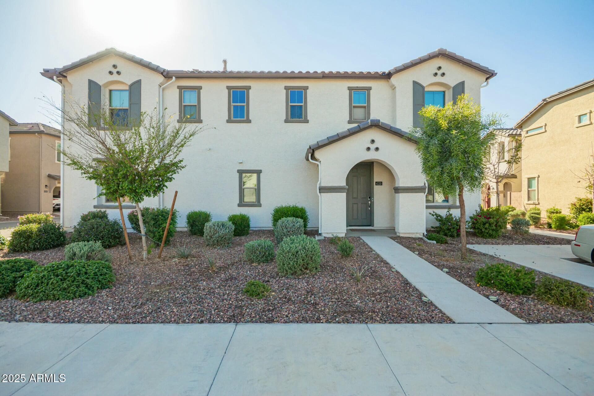 4110 S 58th Ln — photo 1