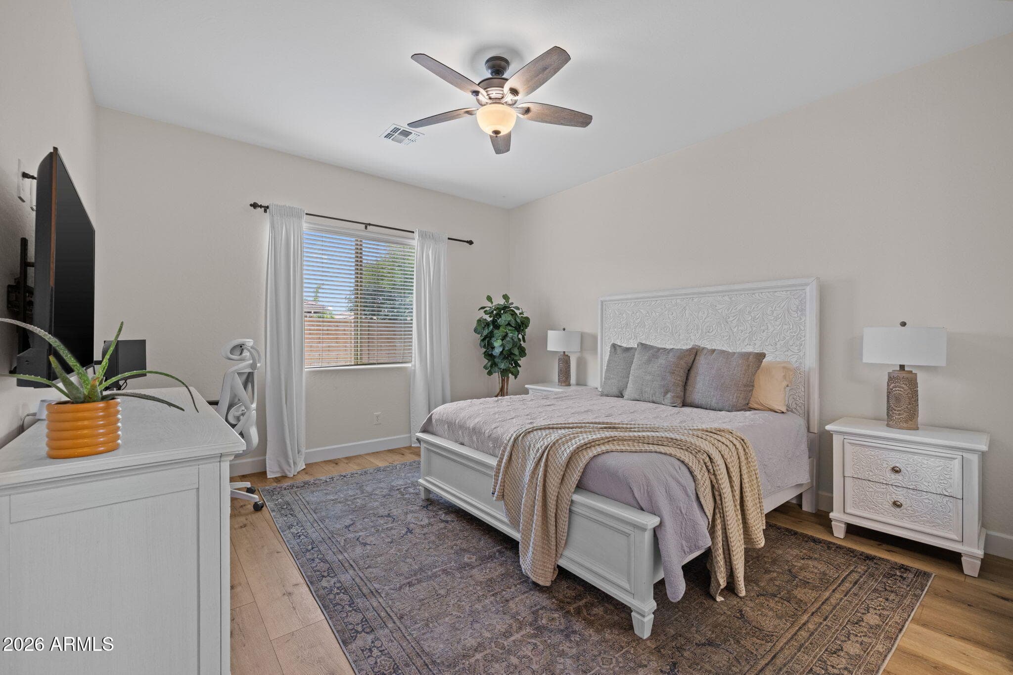 10614 E LINCOLN AVE - Photo 4
