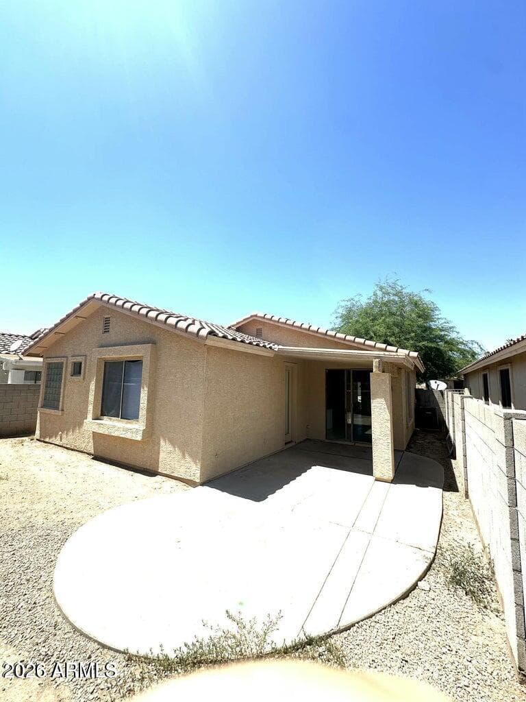 1061 E Susan Ln — photo 14