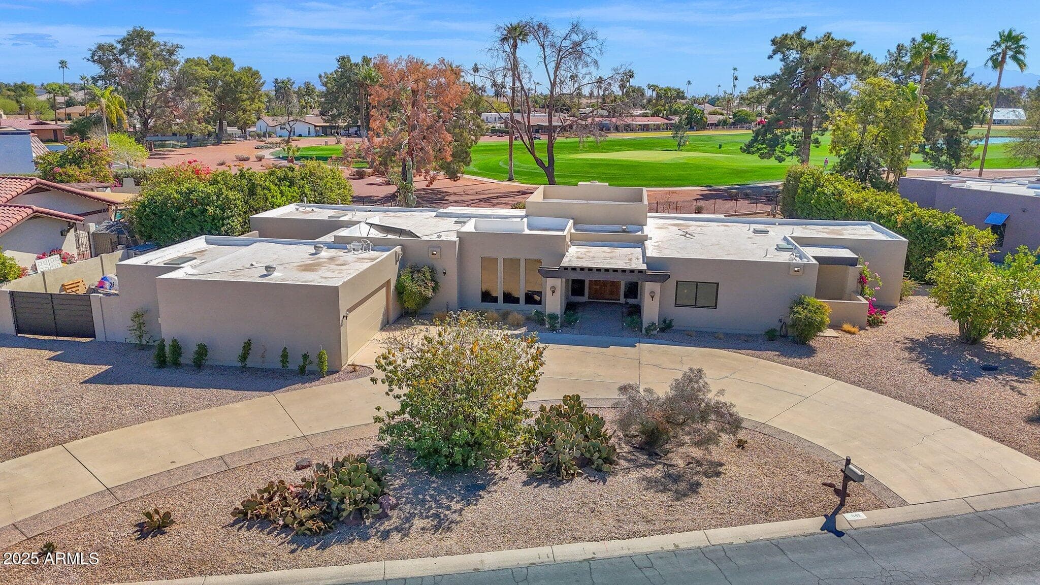 1141 N Oro Vista — photo 2