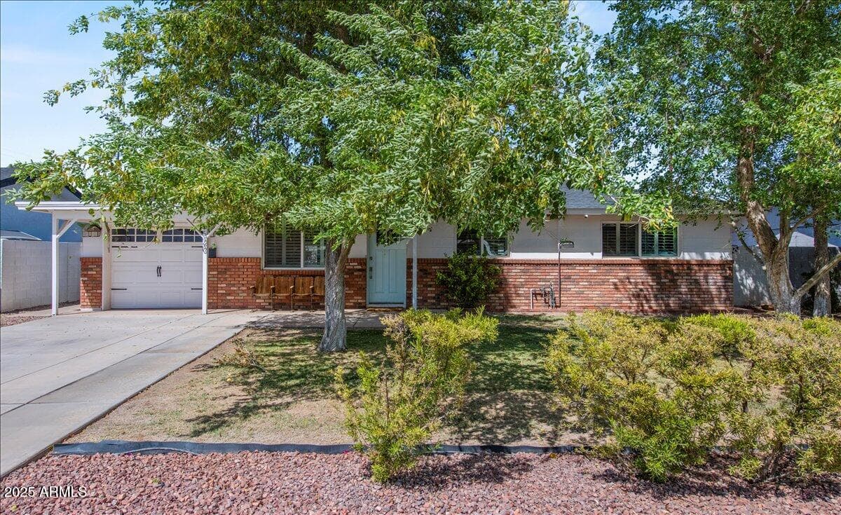 6520 E Osborn Rd — photo 1