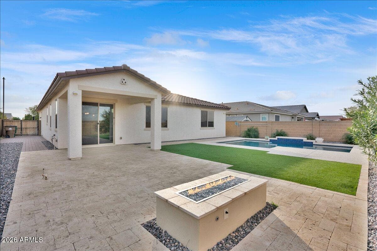 458 S 178th Ln — photo 1